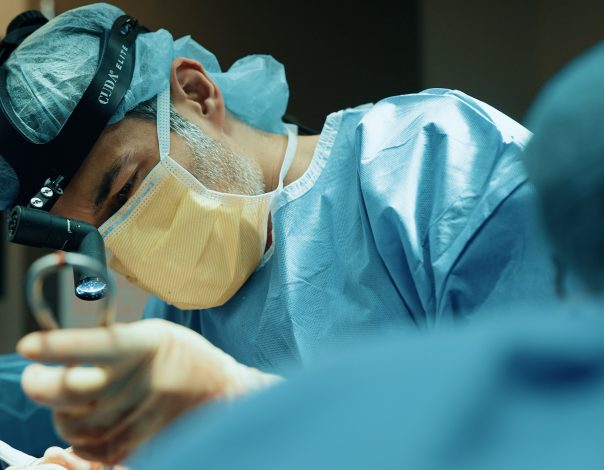Best Mommy Makeover Surgeon in Seattle